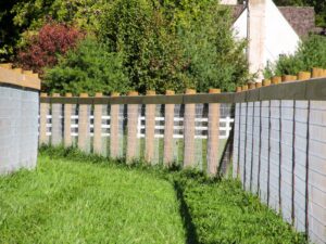 Woven wire horse fence