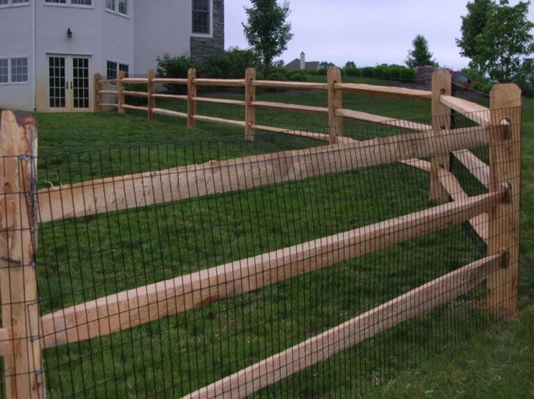 Close up wooden Rail fence